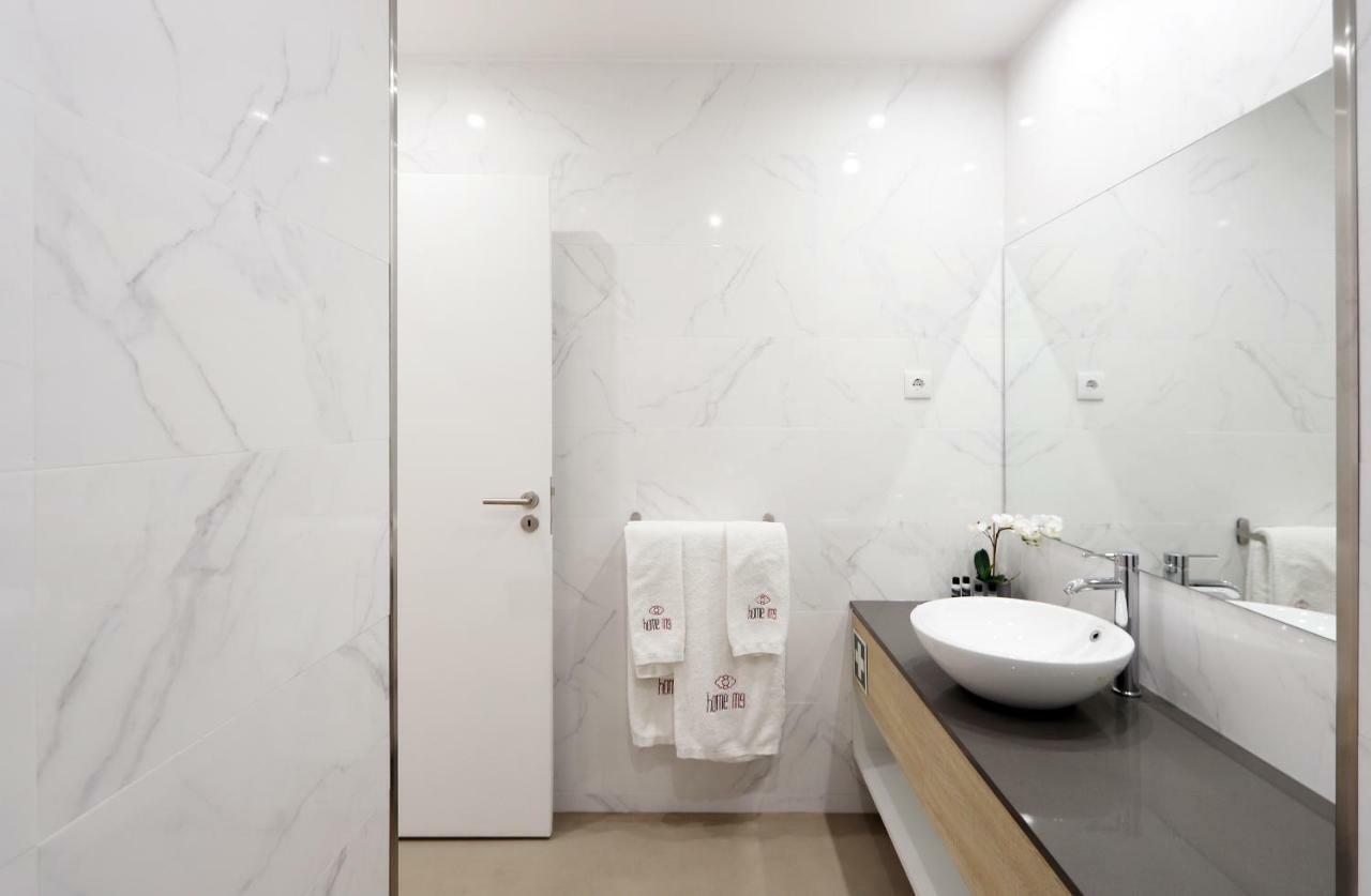 HM - Living Batalha Square 2 Appartamento OOporto Esterno foto
