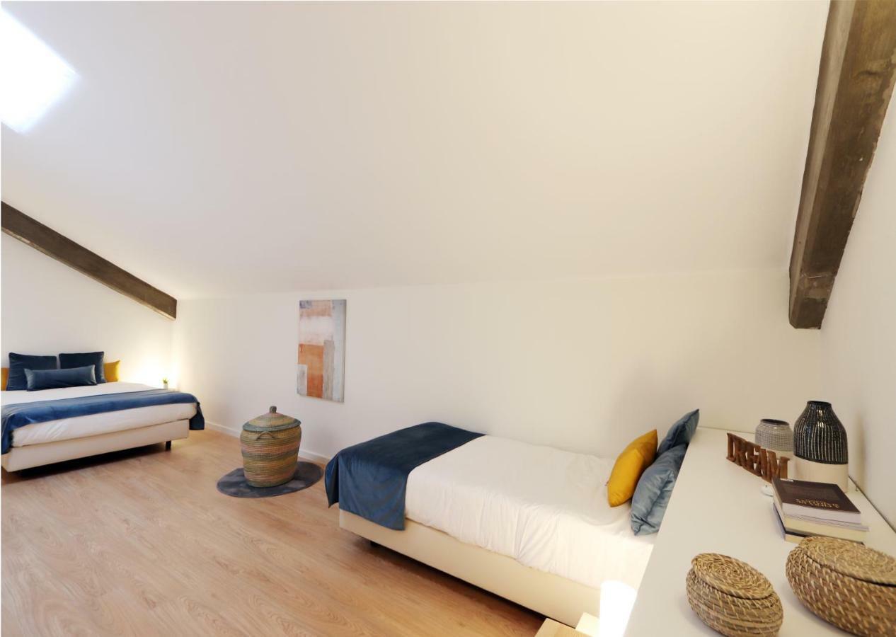 HM - Living Batalha Square 2 Appartamento OOporto Esterno foto