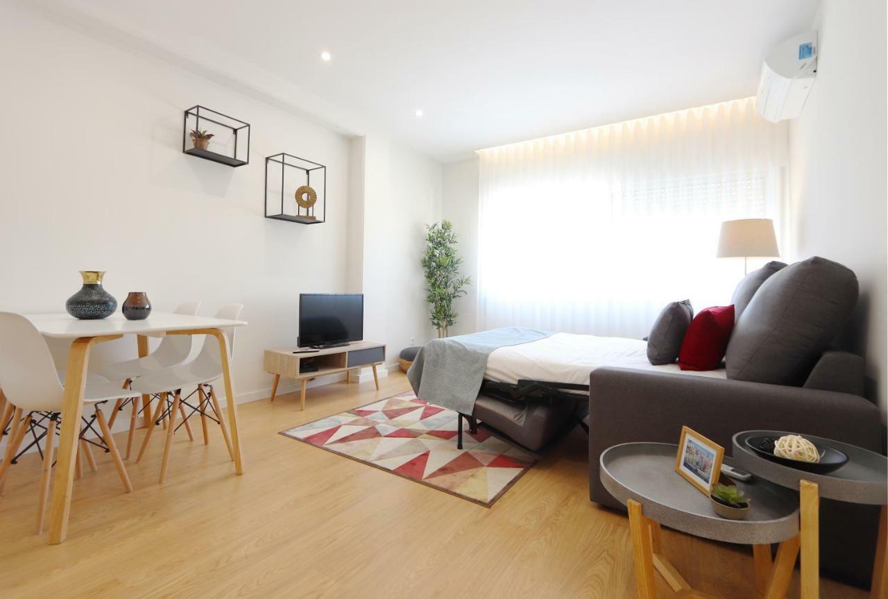 HM - Living Batalha Square 2 Appartamento OOporto Esterno foto