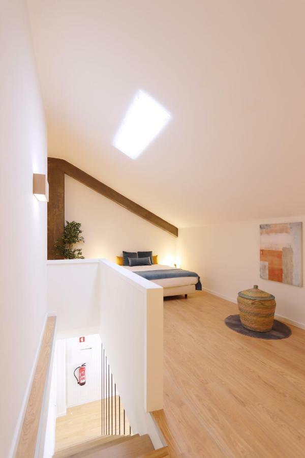 HM - Living Batalha Square 2 Appartamento OOporto Esterno foto