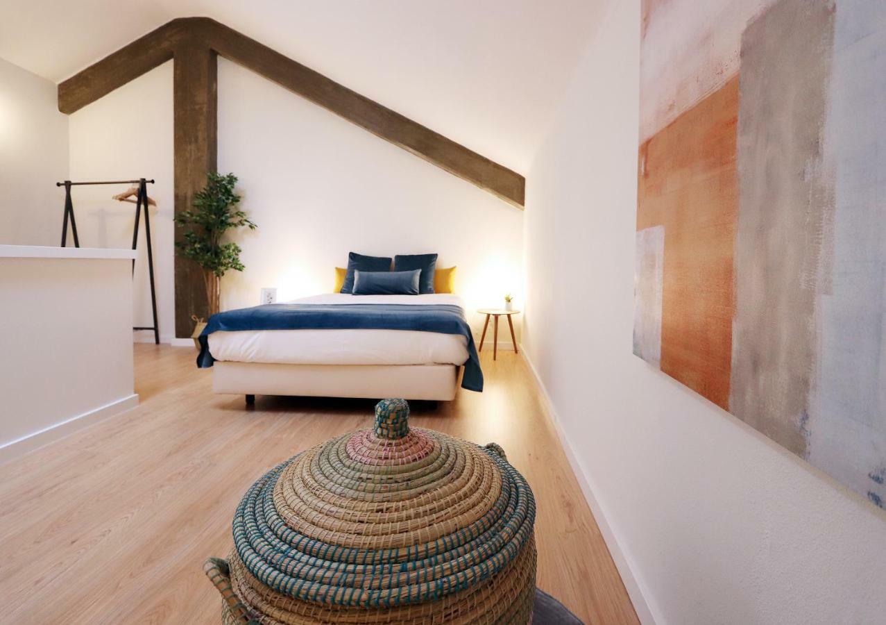 HM - Living Batalha Square 2 Appartamento OOporto Esterno foto